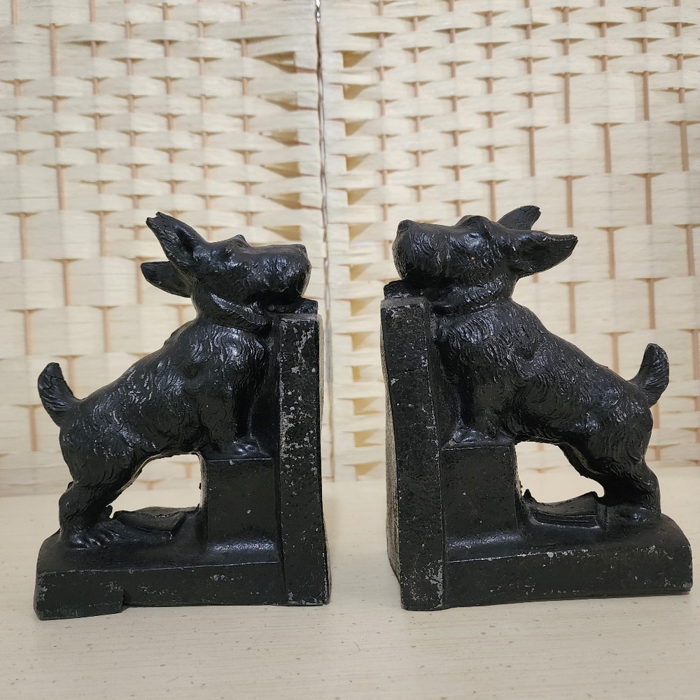 VTG Scottie Dog Cast Metal Bookends Scottish Terrier Puppy Reading Accessories